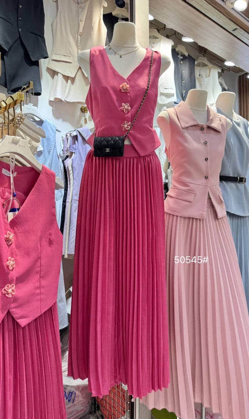 Stylish Pleated Skirts With Flower Button Vest Sets